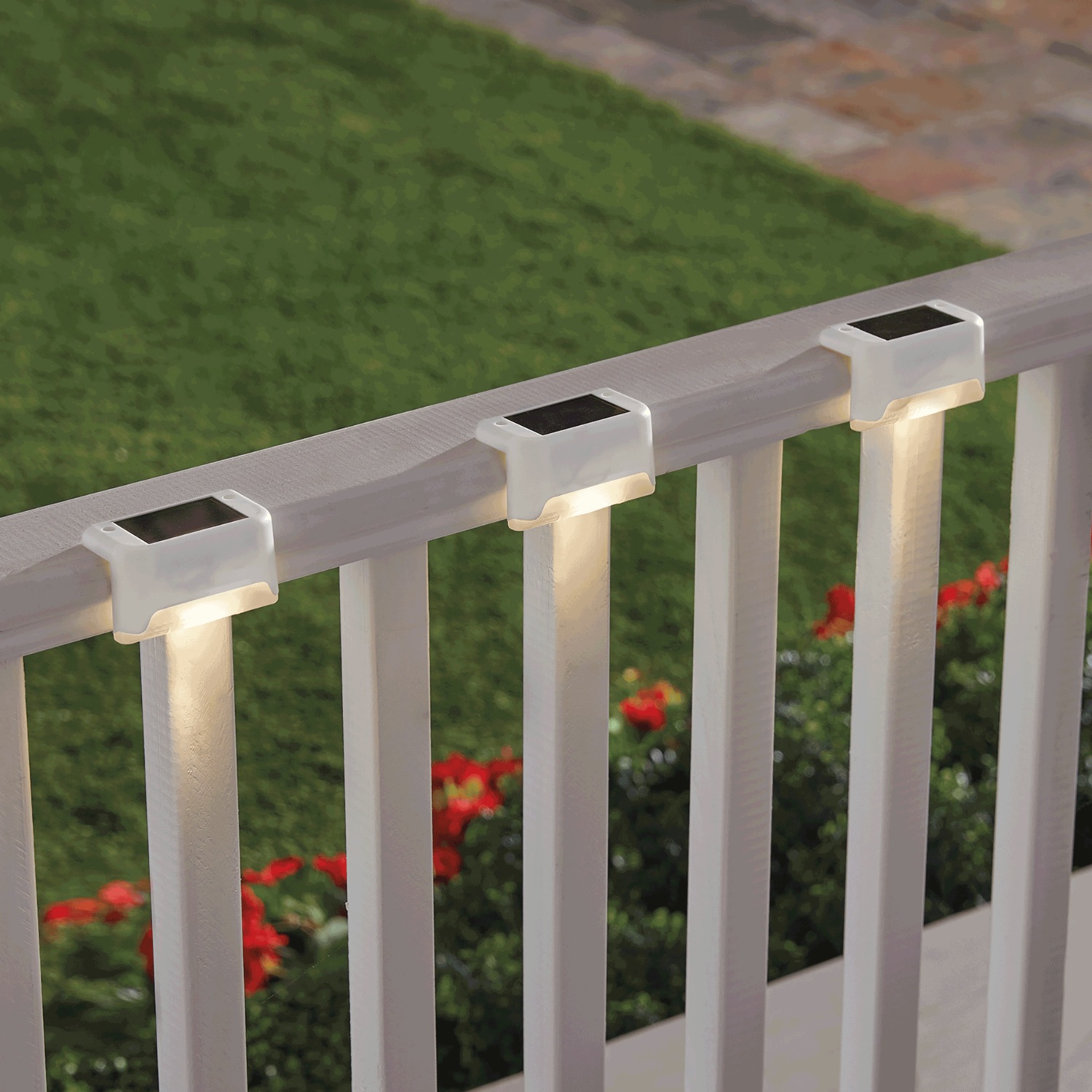 Set of 3 Solar Deck Lights White Plastic 070432