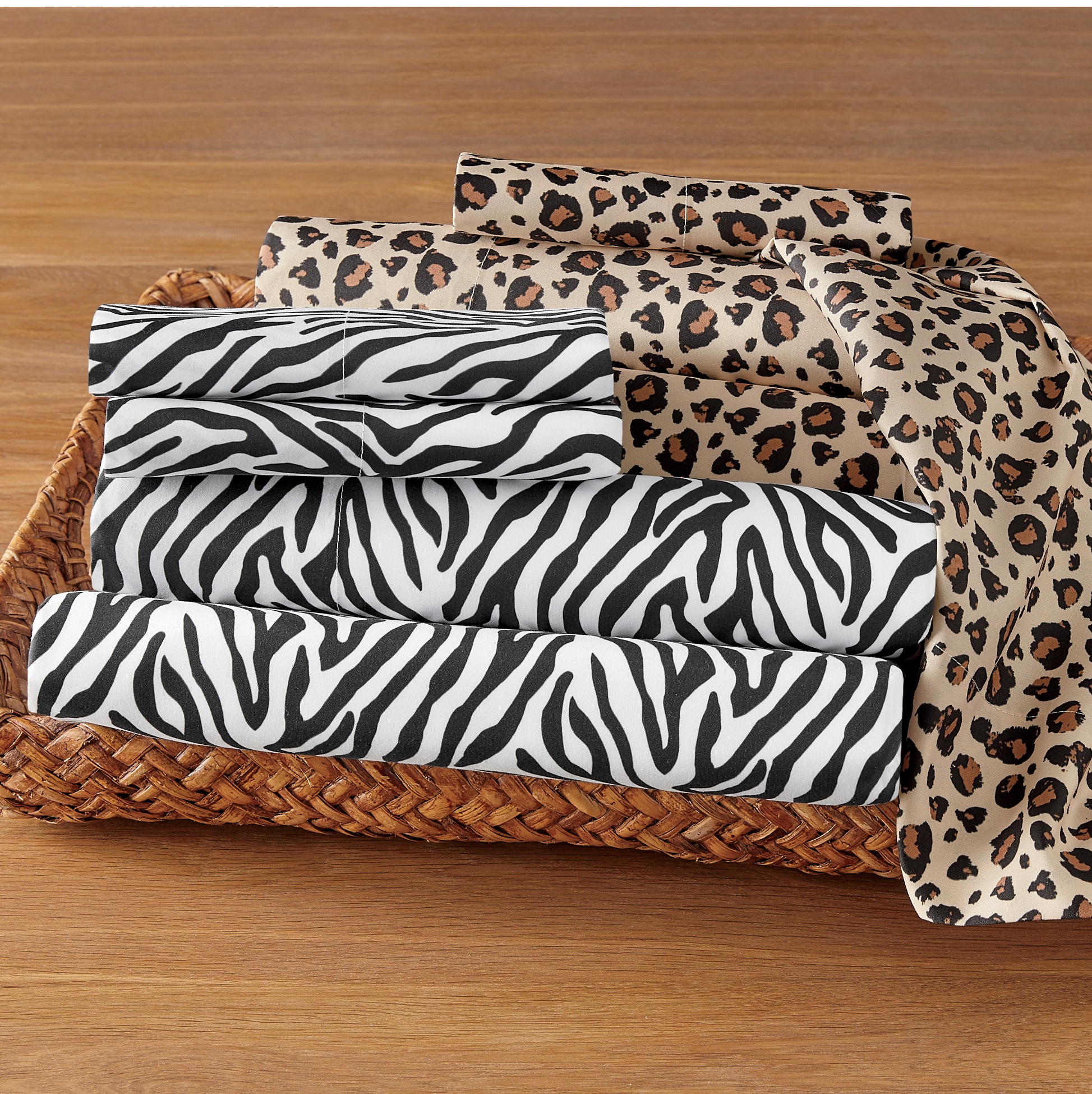 paw print sheet set