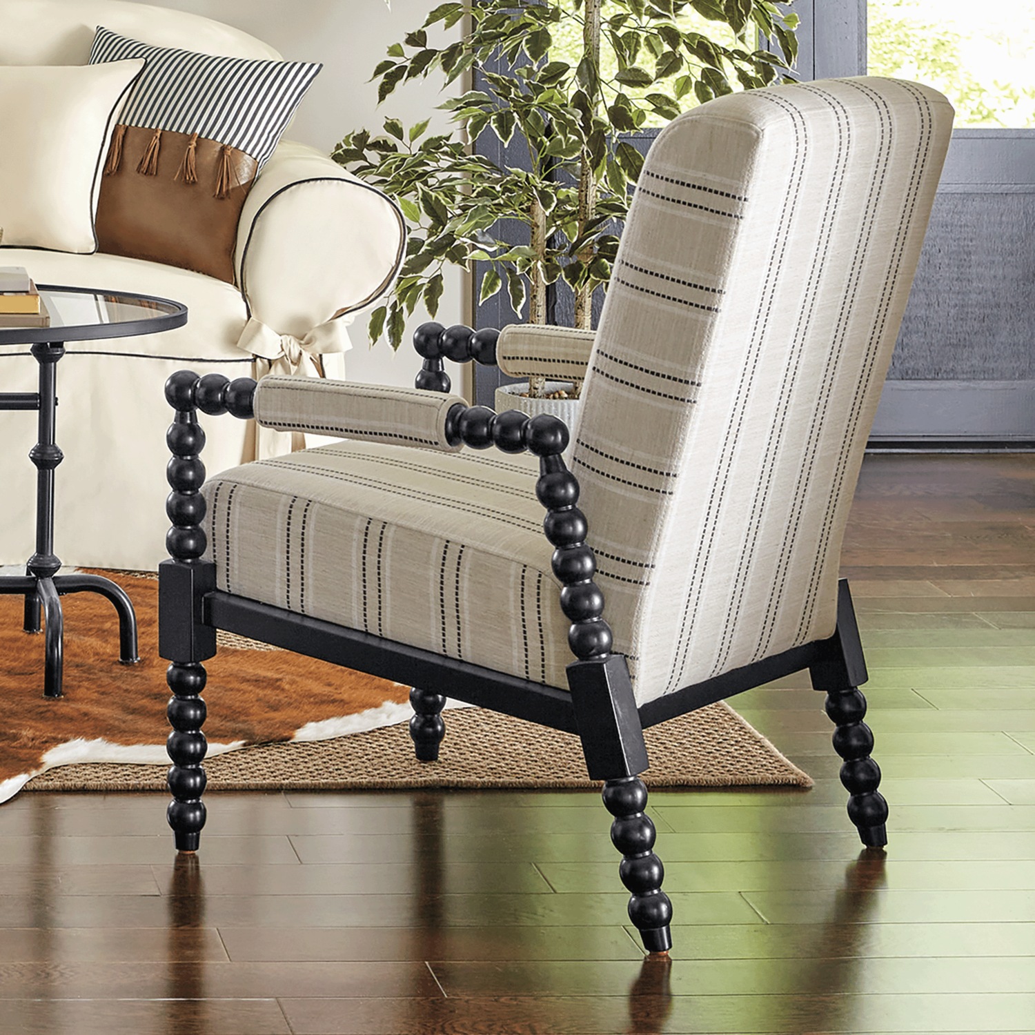 Kizza Knob Chair | Montgomery Ward