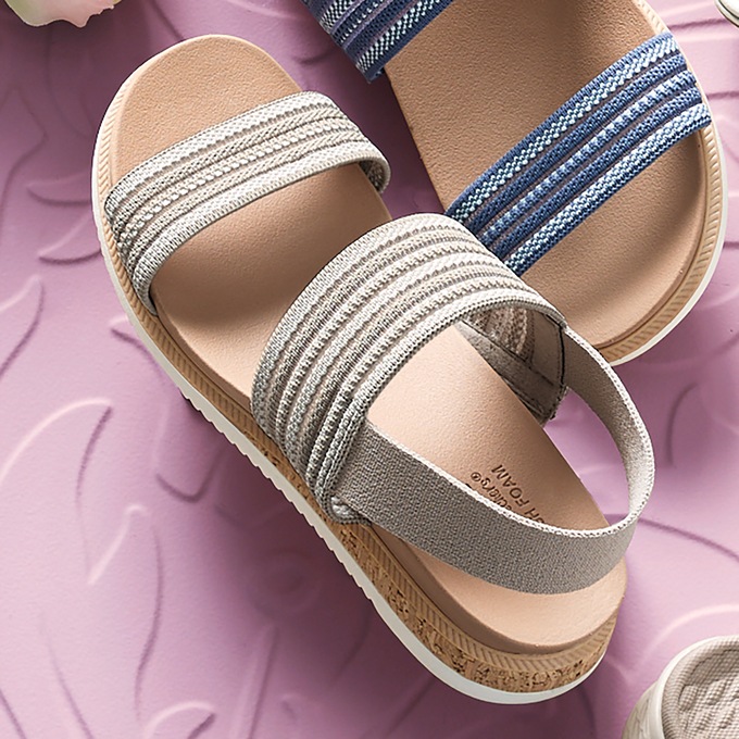 Skechers Women's Desert Kiss Low Sandal, , large