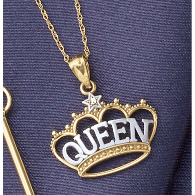 Queen pendant best sale