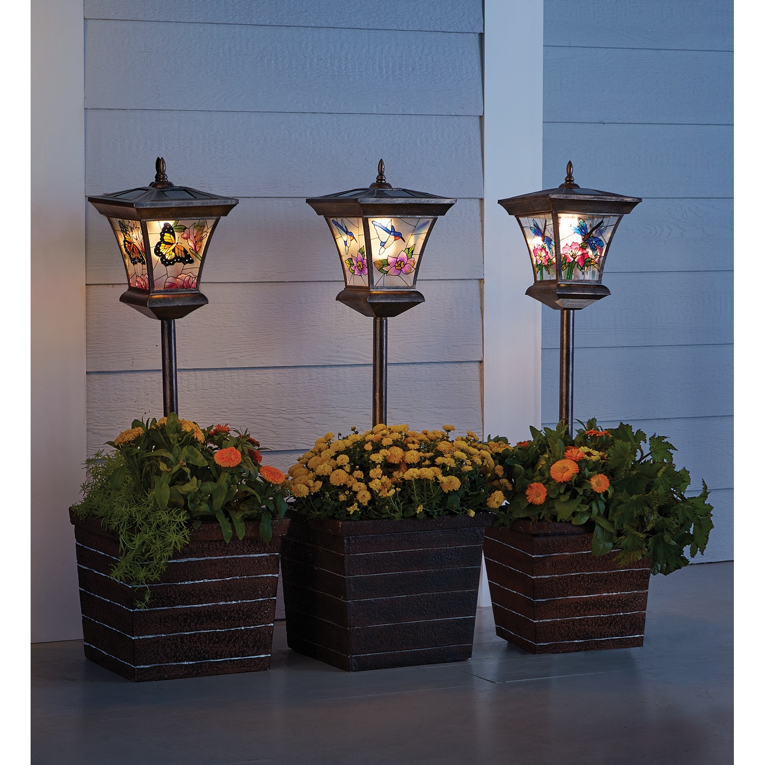 Solar lantern planter top