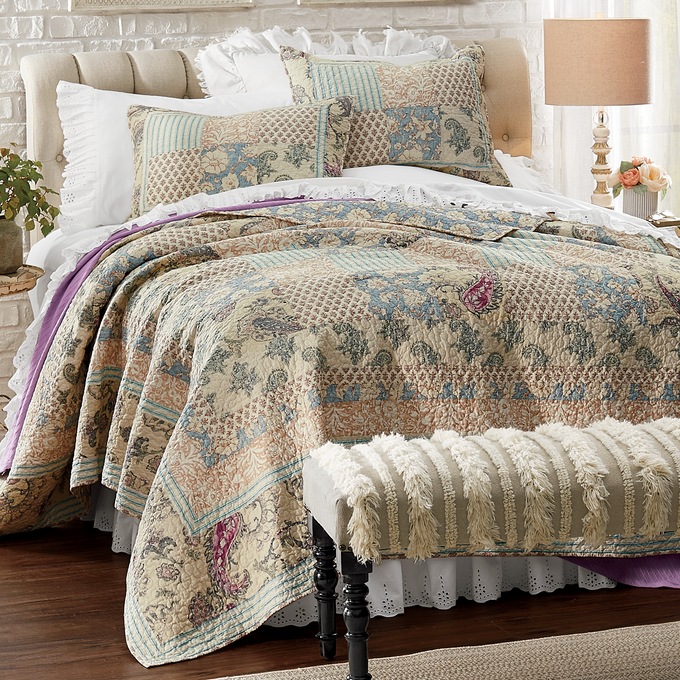 Abriana Oversized Quilt, Blue, large