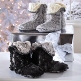 Dearfoams Beth Furry Bootie, , large