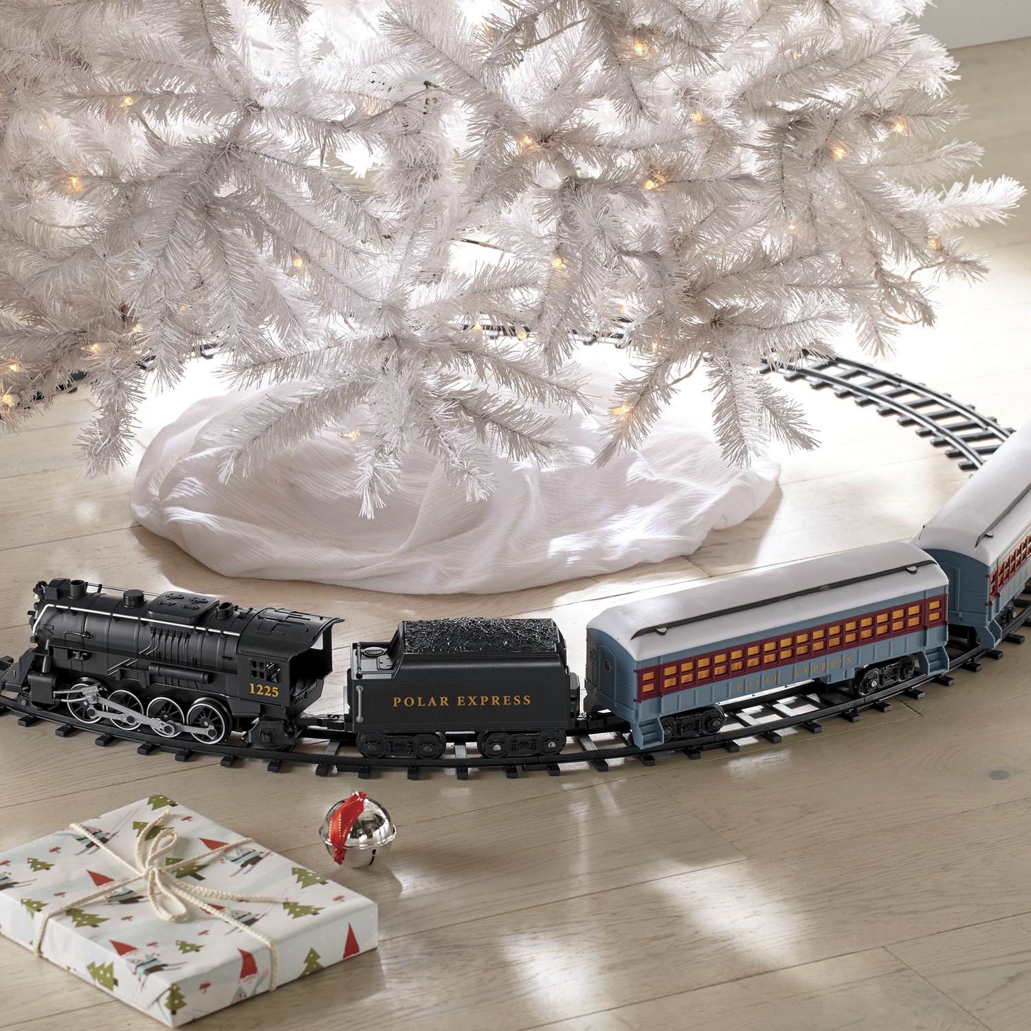 Polar Express Ready To Play Set by Lionel Montgomery Ward