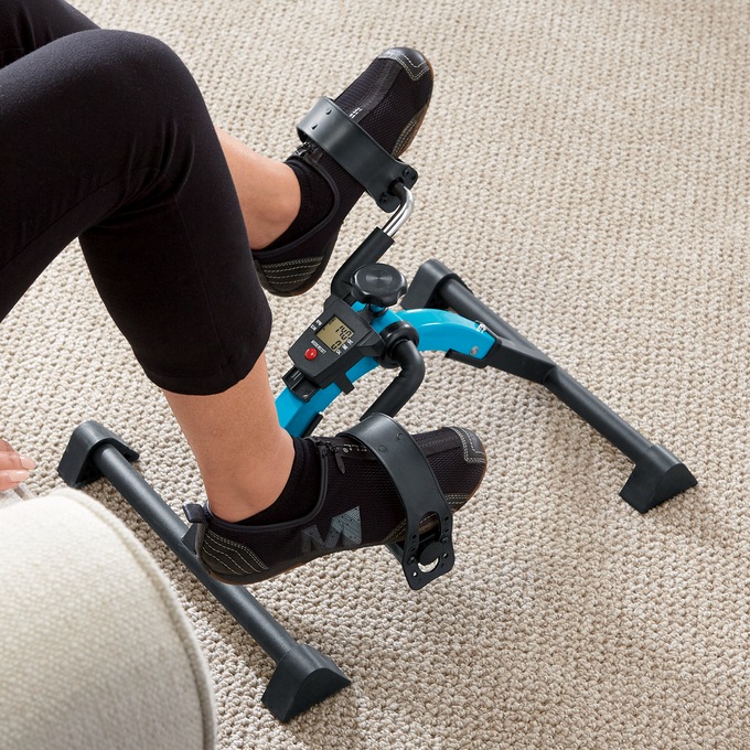 Floor clearance pedal exerciser