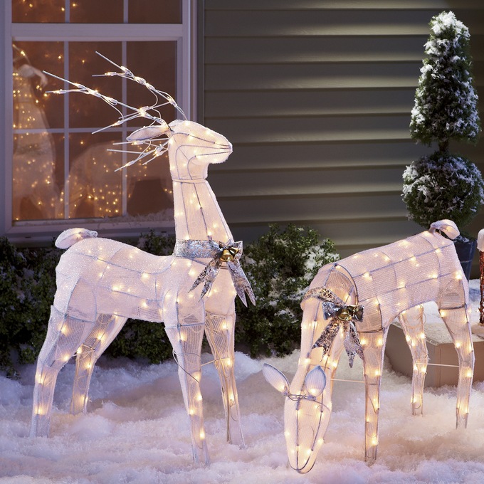 Animated Buck And Doe Lawn Ornaments Montgomery Ward