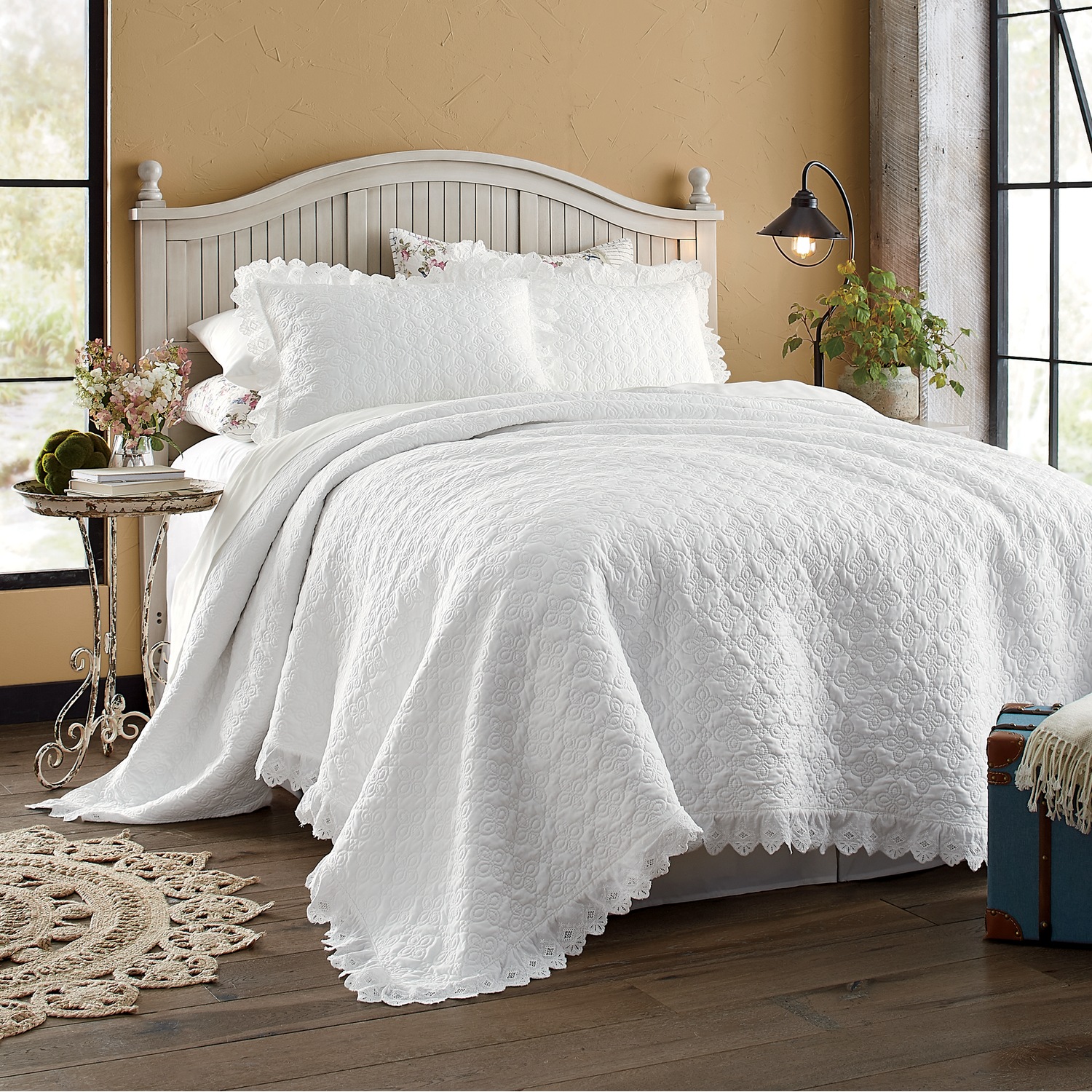 Eyelet Oversized Quilt Montgomery Ward