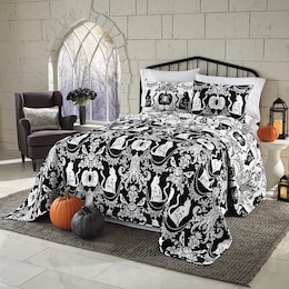 Raven Mateless&eacute; Reversible Bedspread and Sham, , large