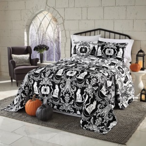 Raven Mateless&eacute; Reversible Bedspread, , large
