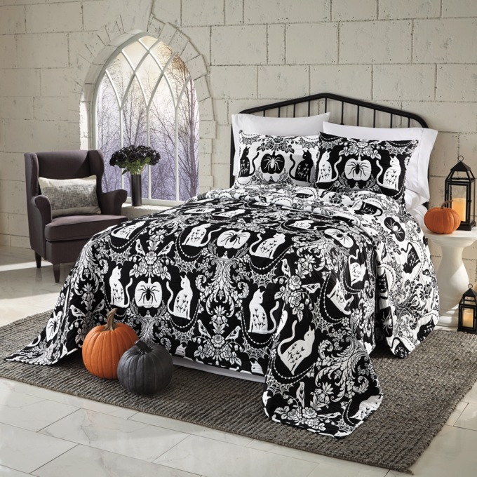 Raven Matelass&eacute; Jacquard Reversible Halloween Standard Sham, Multi, large